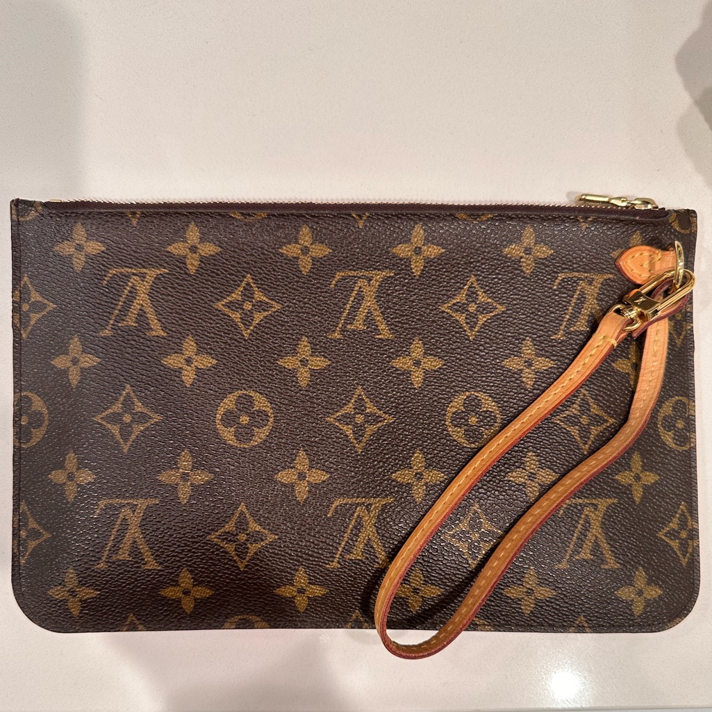 Authentic Louis Vuitton Neverfull Mm Pochette